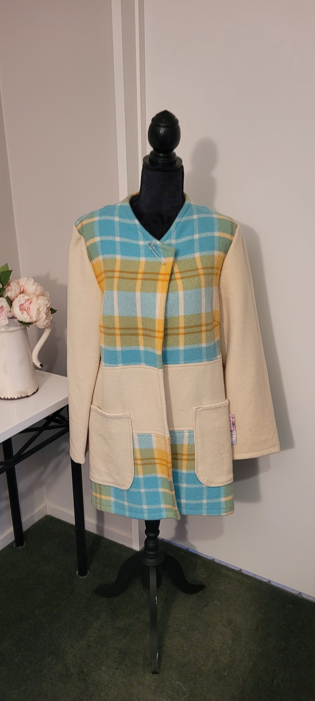 Ladies Woolen Coat