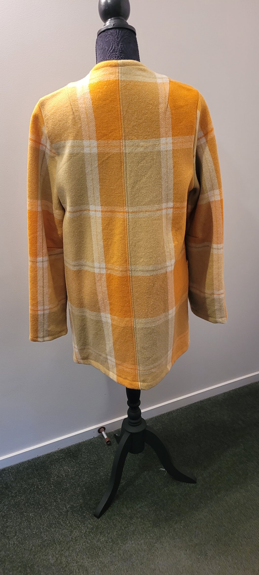 Ladies Woolen Coat