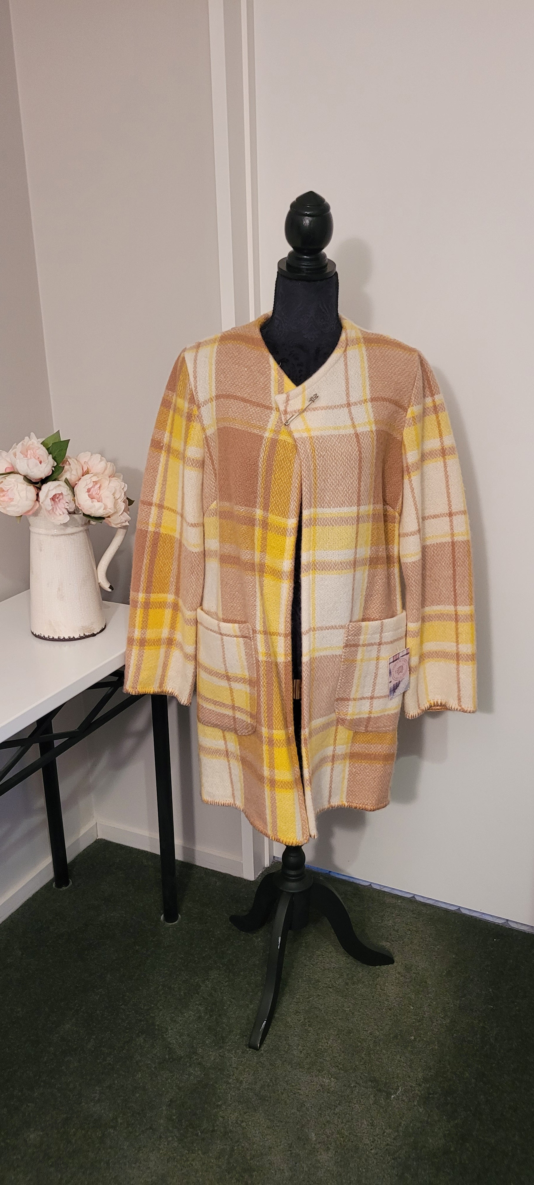 Ladies Woolen Coat