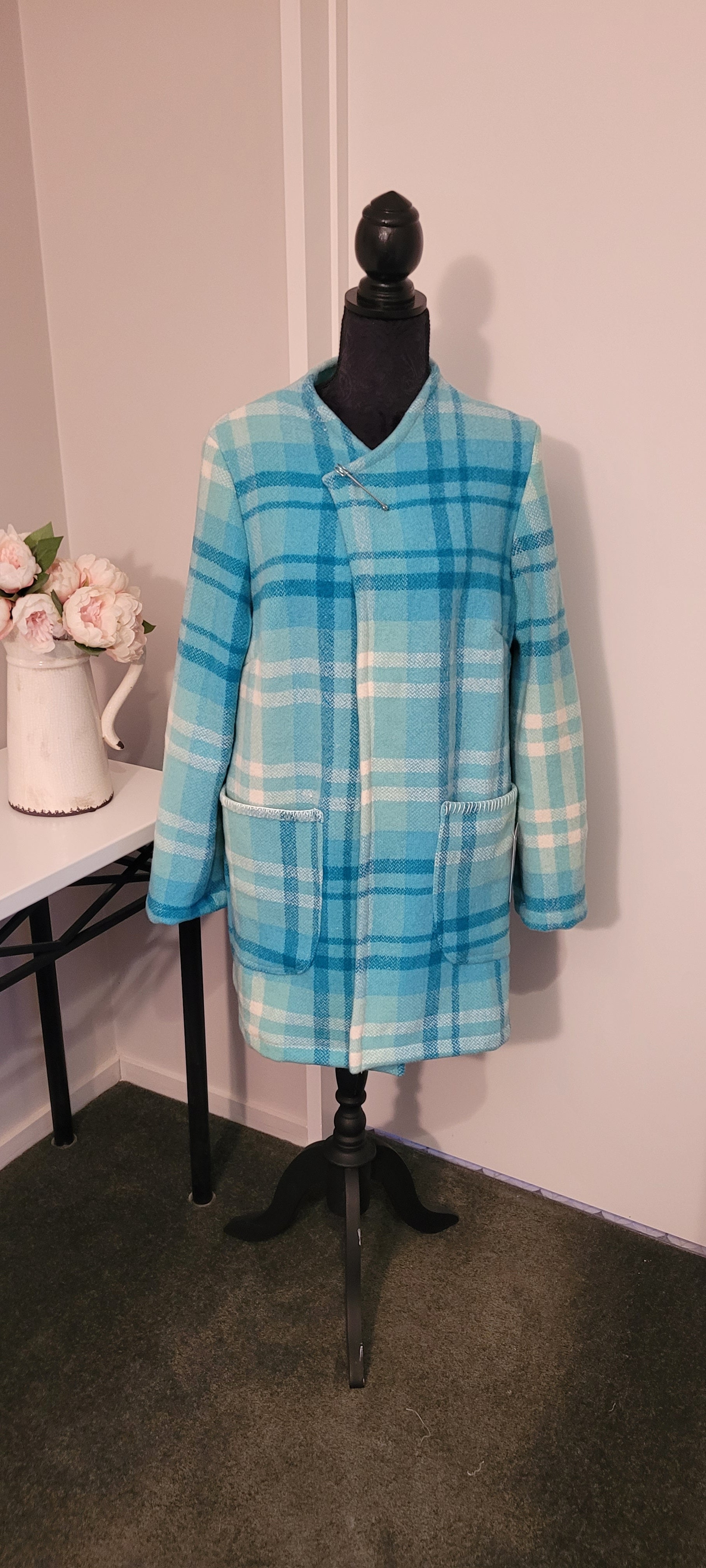 Ladies Woolen Coat