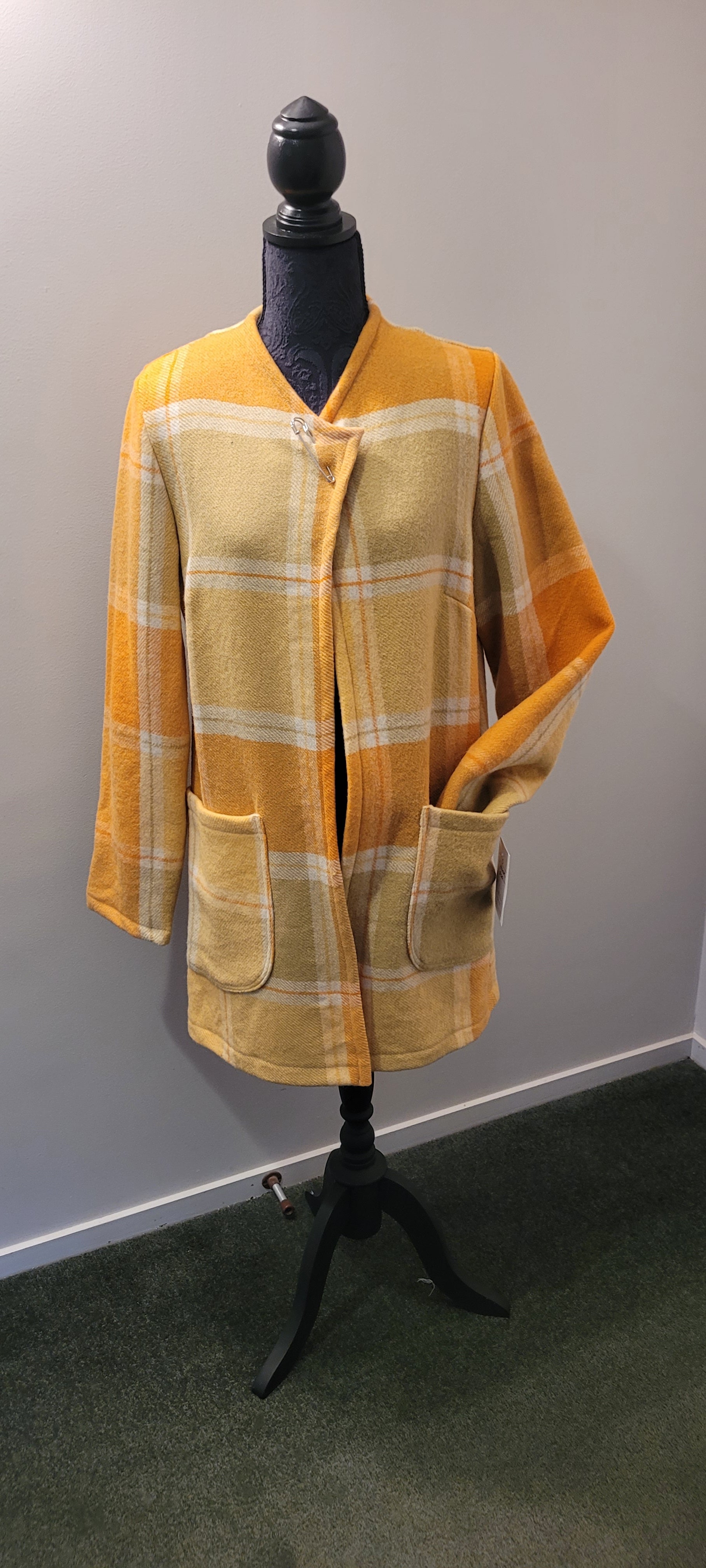 Ladies Woolen Coat