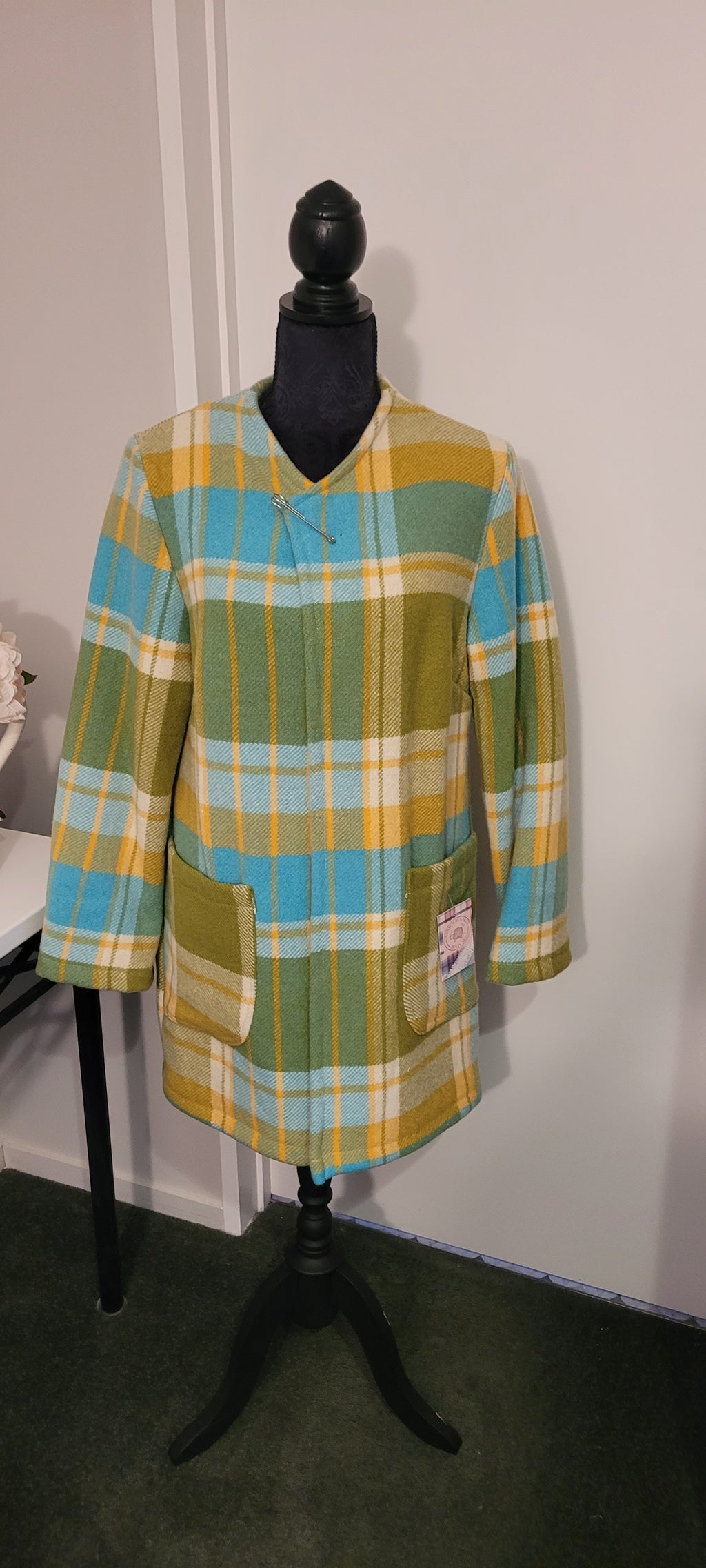 Ladies Woolen Coat